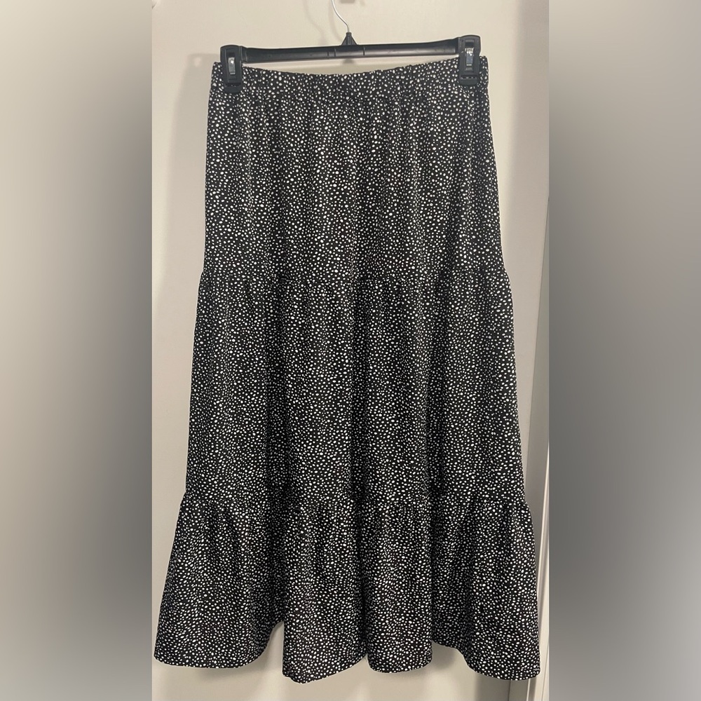 SHEIN Black and White Tiered Midi Skirt for Work